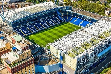 Chelsea sanctionne amende 10M livres interdiction recrutement Premier League 2026