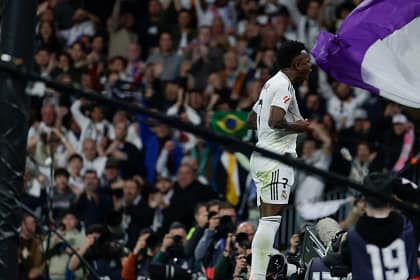 Viniícius Jr célèbre au Bernabéu lors de Real Madrid 3-2 Atlético Madrid La Liga