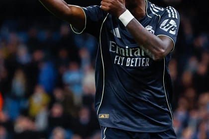 Vinicius Junior celebre qualification Real Madrid quarts Champions League 2026